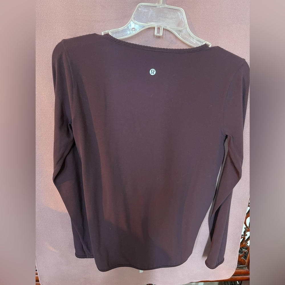 Lululemon top - Picture 2 of 3